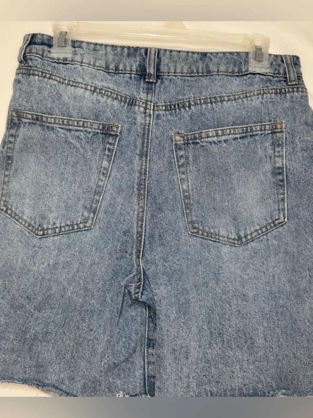 Distressed High-Rise Denim Shorts - Picture 5 of 6